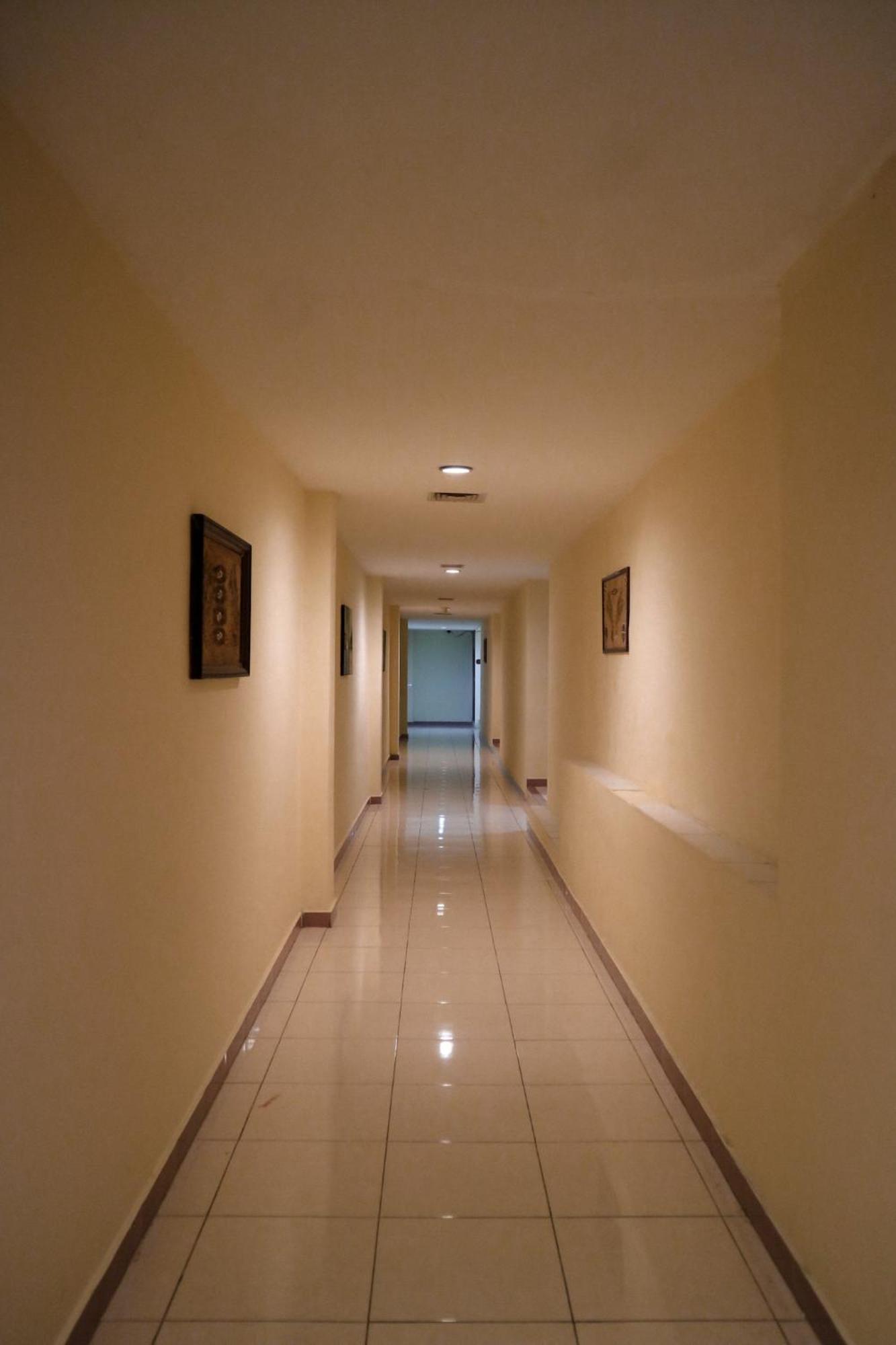 Hotel Mariat Sorong Exterior photo